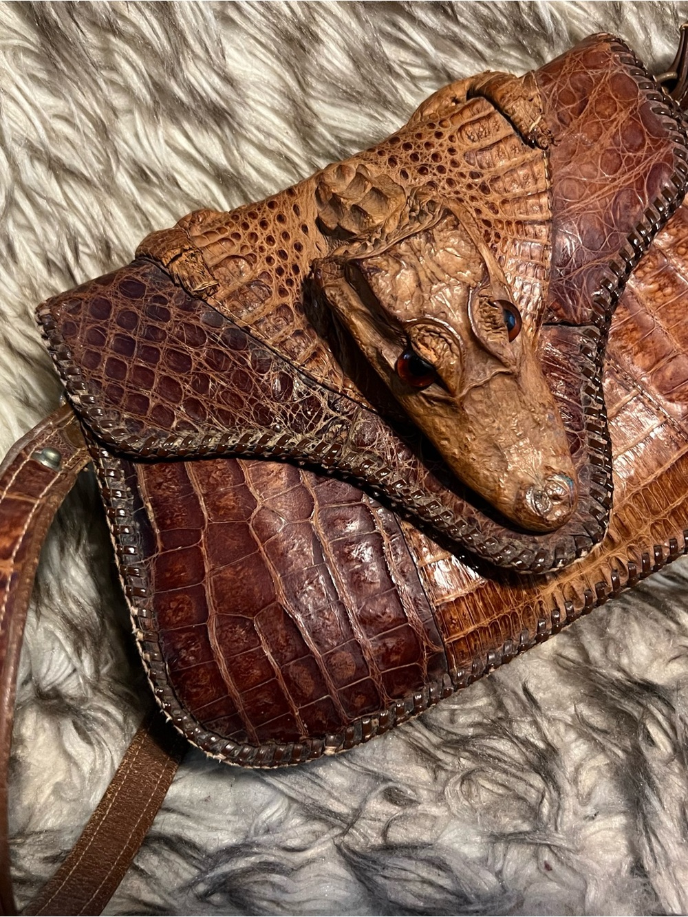 Vintage Brown ALLIGATOR Leather Clutch and Wristlet(2) Set (1 missing strap) - Picture 4 of 14